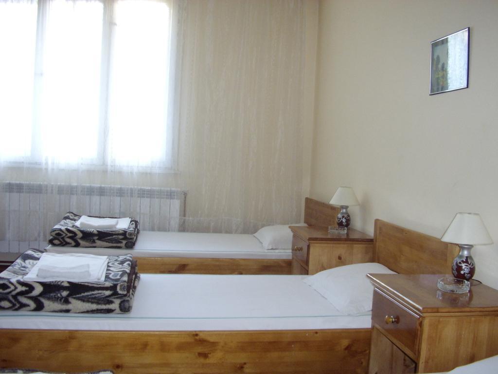 Family Hotel "May" Petritj Rum bild