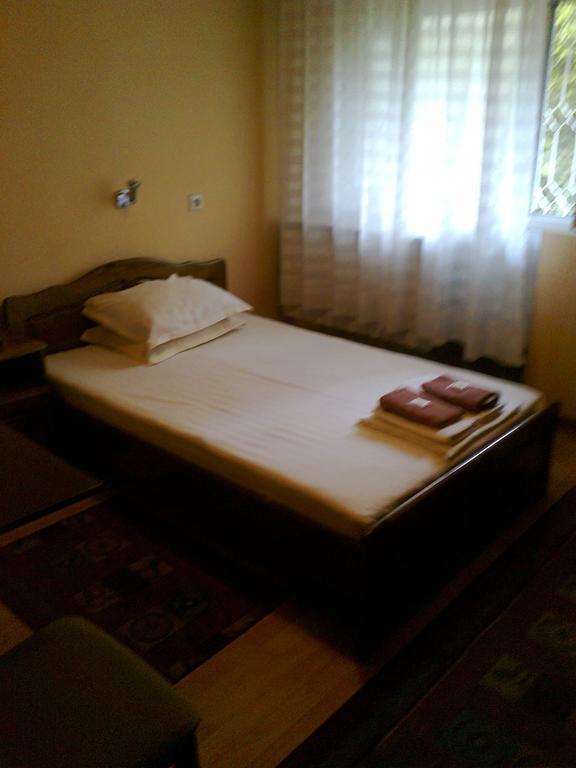 Family Hotel "May" Petritj Rum bild